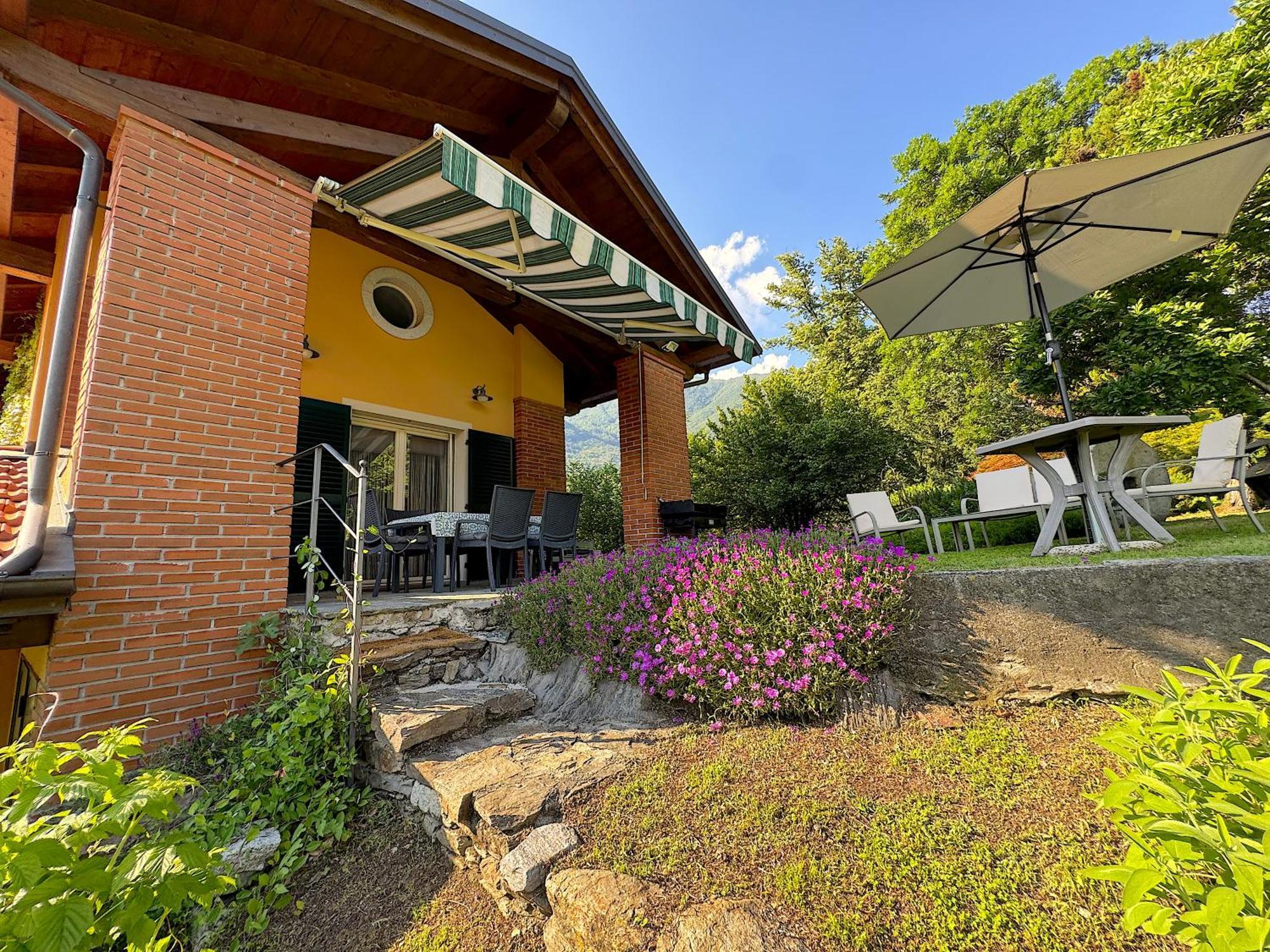 The Comfortable House With Big Pool In The Center Of Mergozzo Kültér fotó